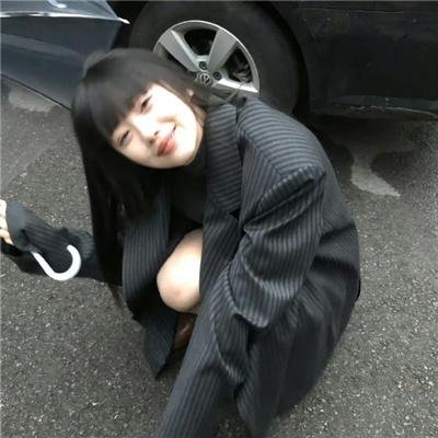 嘲笑的淑女